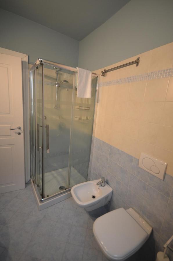Вілла Varennahouse Aston Apt Екстер'єр фото